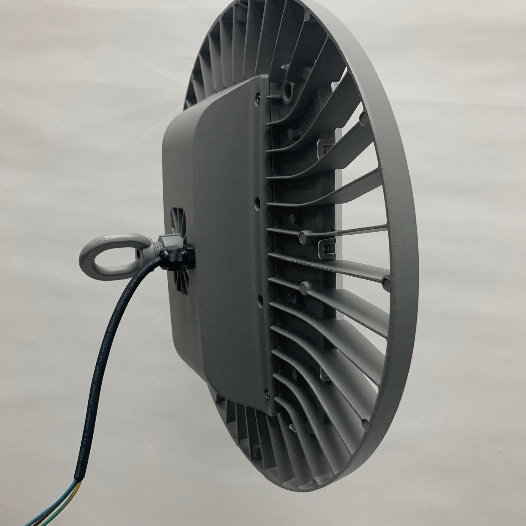 2years Warranty Epistar Chips Xinyu Driver 110lm IP65 Outdoor 150W UFO LED High Bay Light