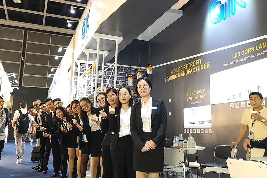 LED Intelligent Emergency Light Bulb E27 Cool Whit Post Top Street Lights