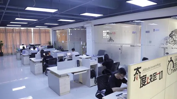 Smartphone Controlled 9W E27 E22 LED Smart Bulb Colour Changing and Energy Saving Bulb